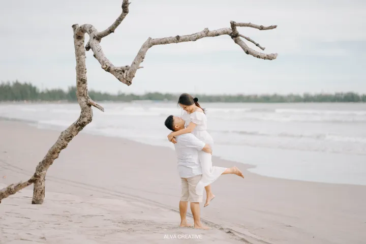 Prewedding of Rina &
                                                    Roberto